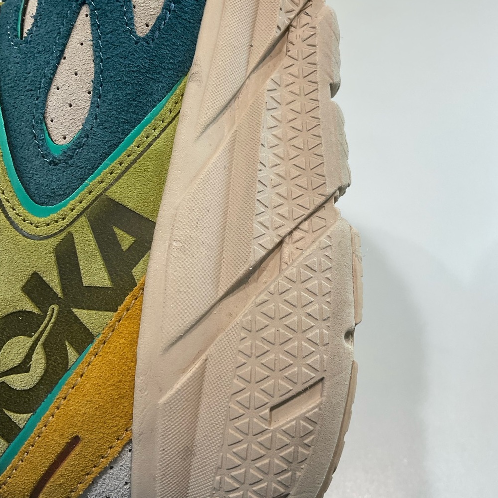 🌹🌹Hoka One One Clifton 9 Suede Multicolor Lightweight Sneakers, Size 10.5 - Picture 5 of 11
